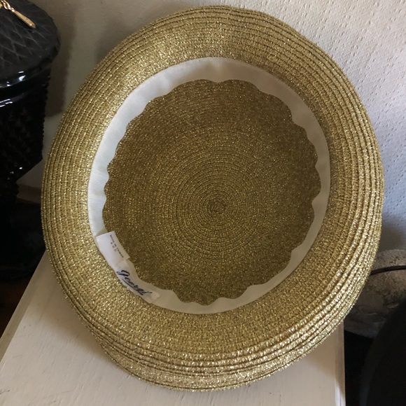 Vintage Gold Lame Molded Hat - Picture 5 of 6